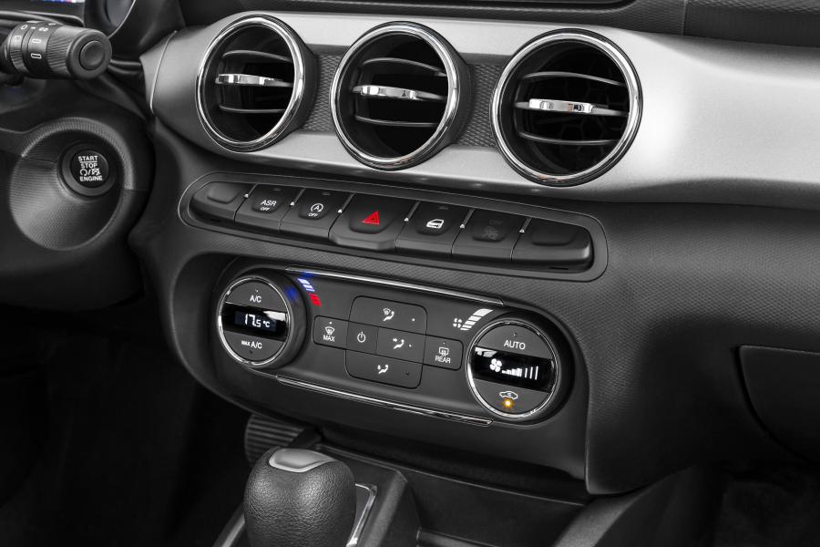 Детали интерьера Fiat Argo Precision 2017 года  (фото 14 из 28)